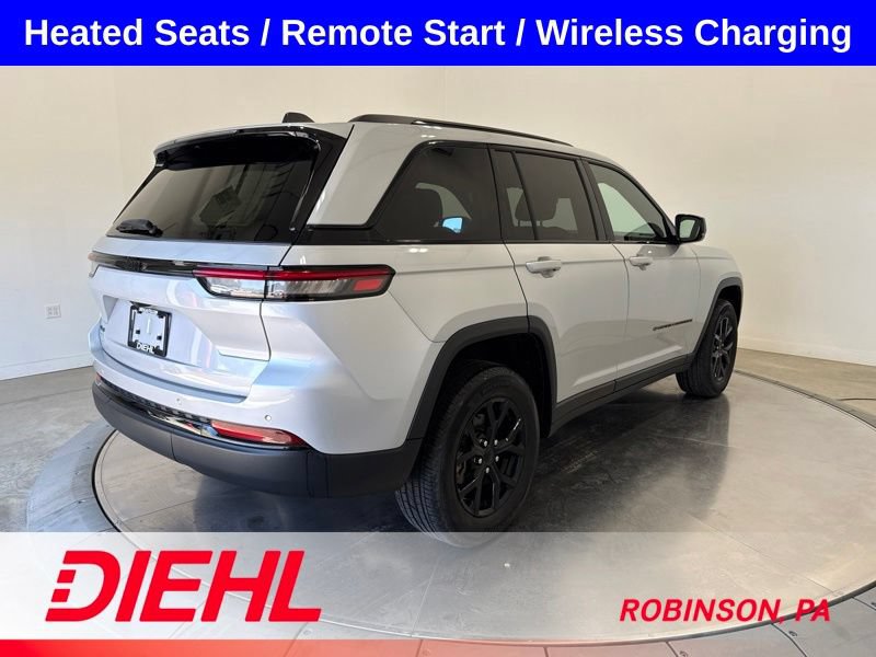 Used 2024 Jeep Grand Cherokee Altitude AWD/4WD image 7