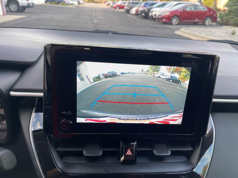 Used 2025 Toyota Corolla LE FWD image 21