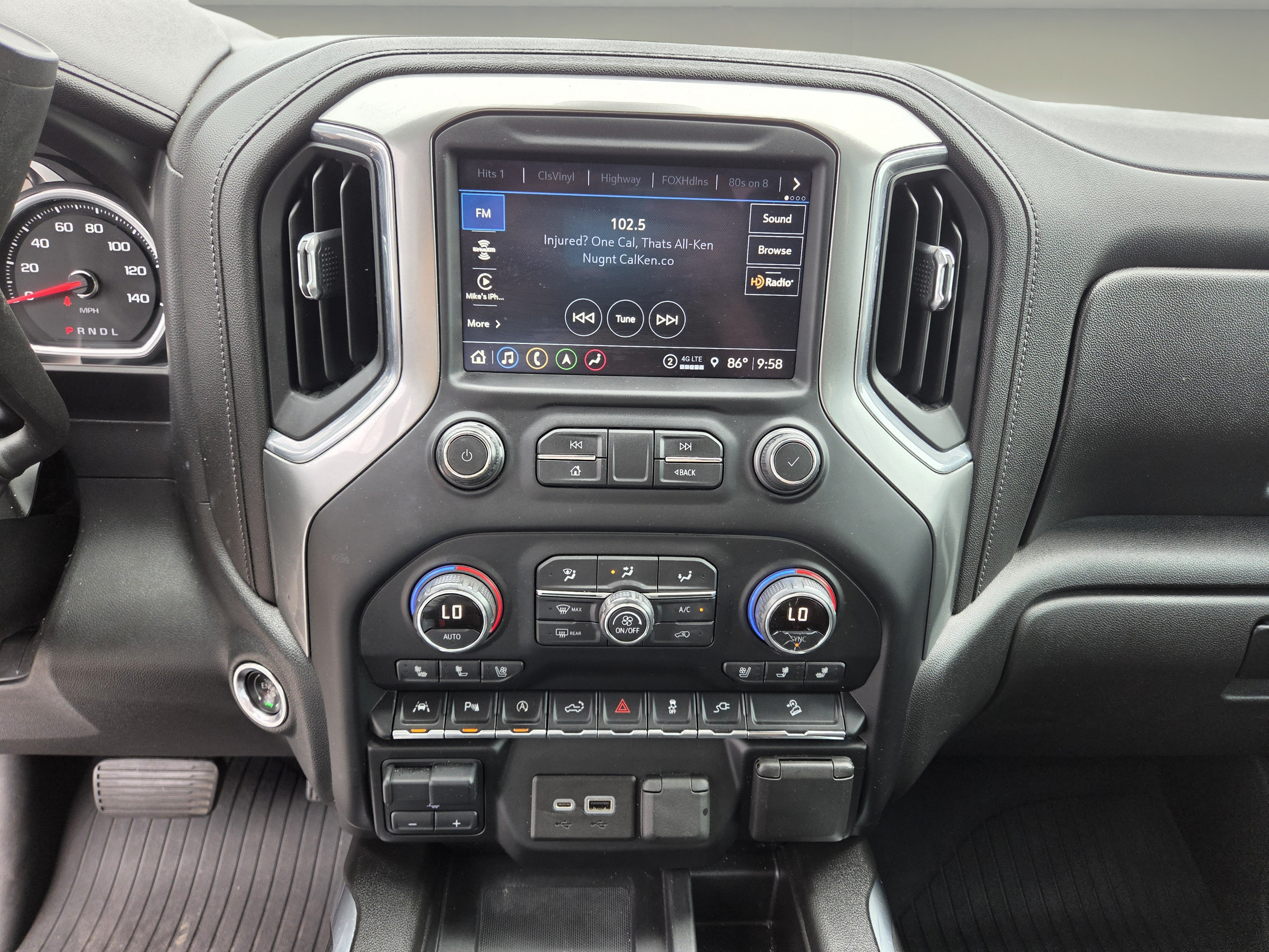 Used 2021 Chevrolet Silverado 1500 LTZ w/ LTZ Premium Package AWD/4WD image 15