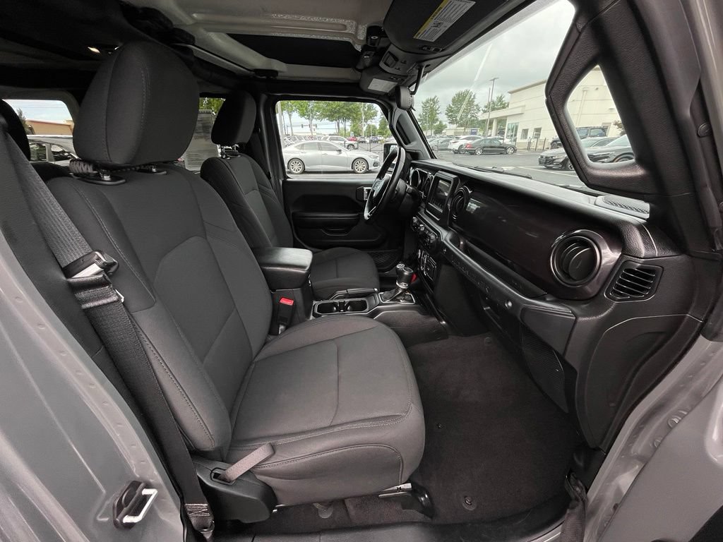 Used 2021 Jeep Wrangler Unlimited Sport AWD/4WD image 32