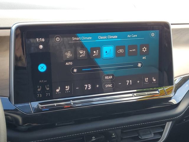 Used 2024 Volkswagen Atlas SE image 25