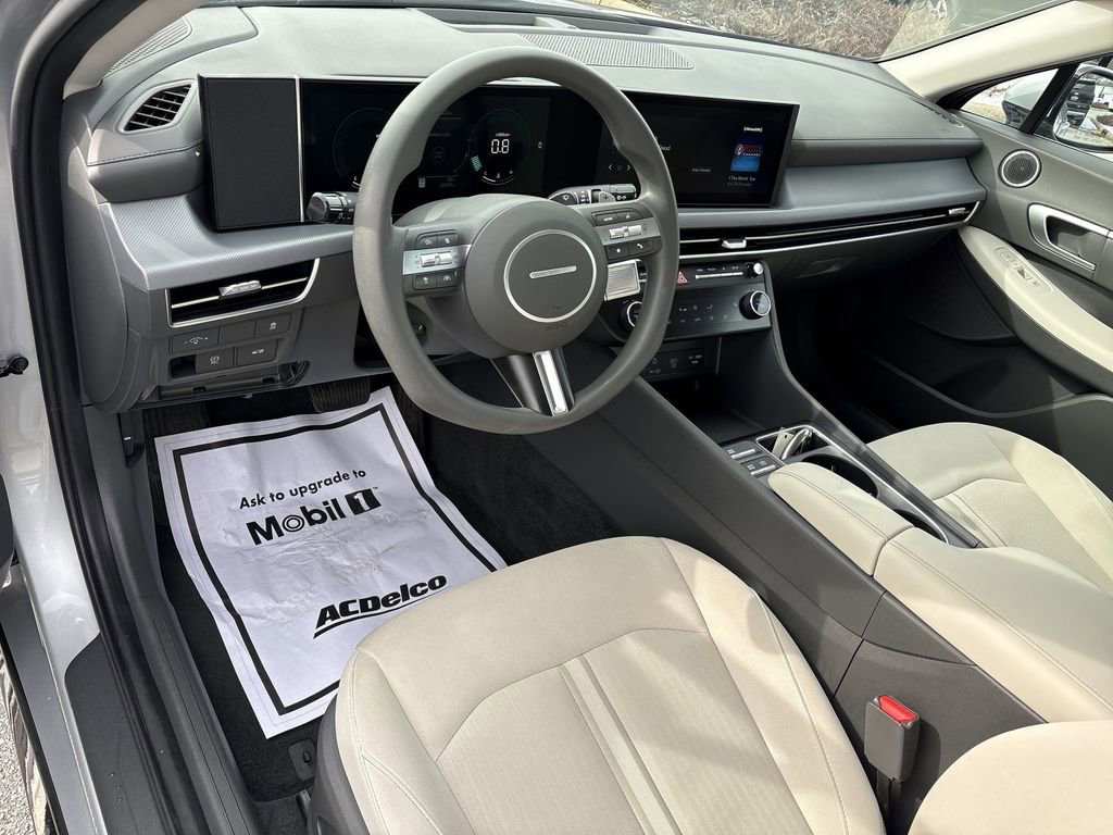 Used 2025 Hyundai Sonata SEL image 13