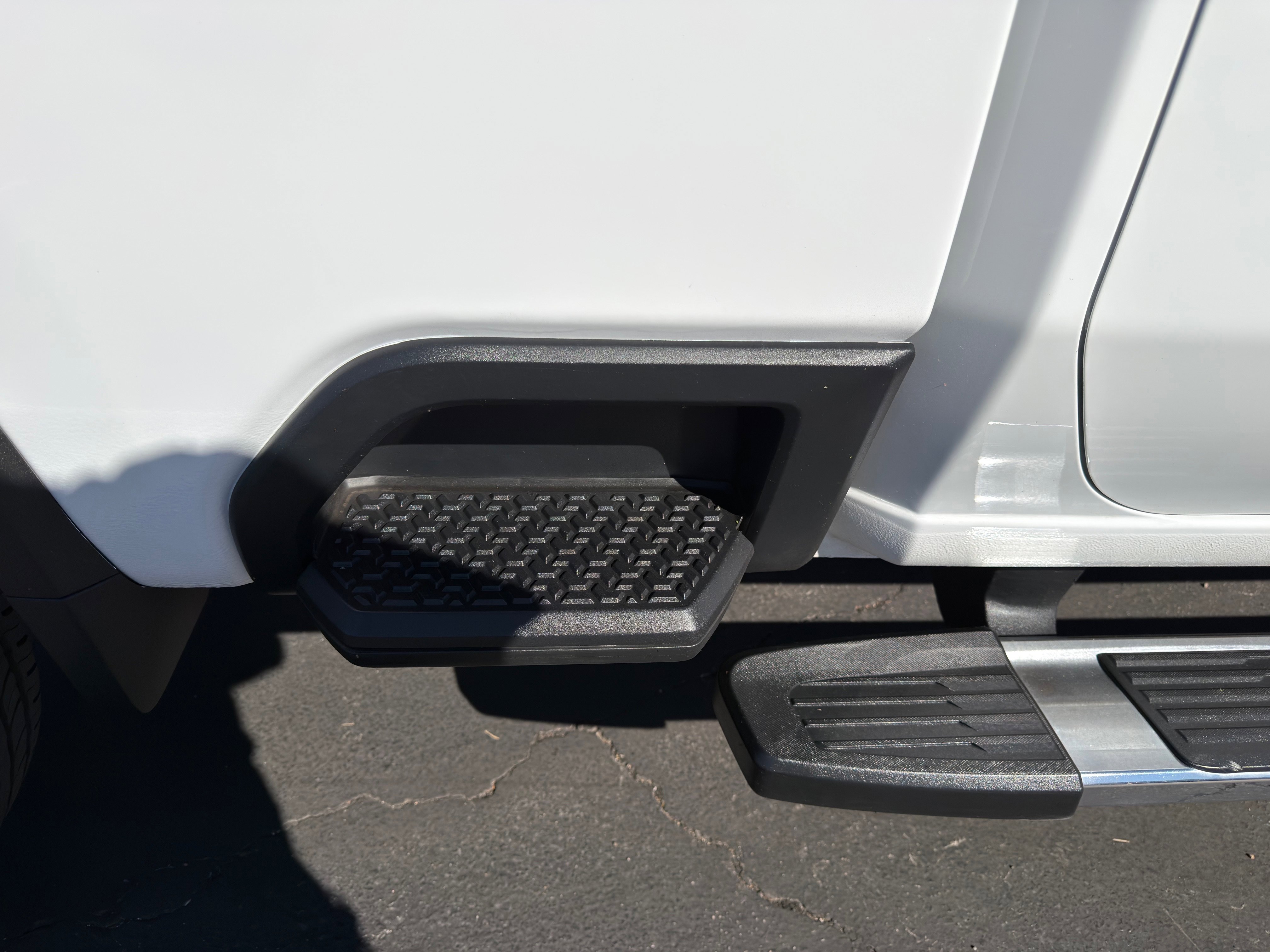 Used 2025 Chevrolet Silverado 2500 LT w/ Convenience Package image 14