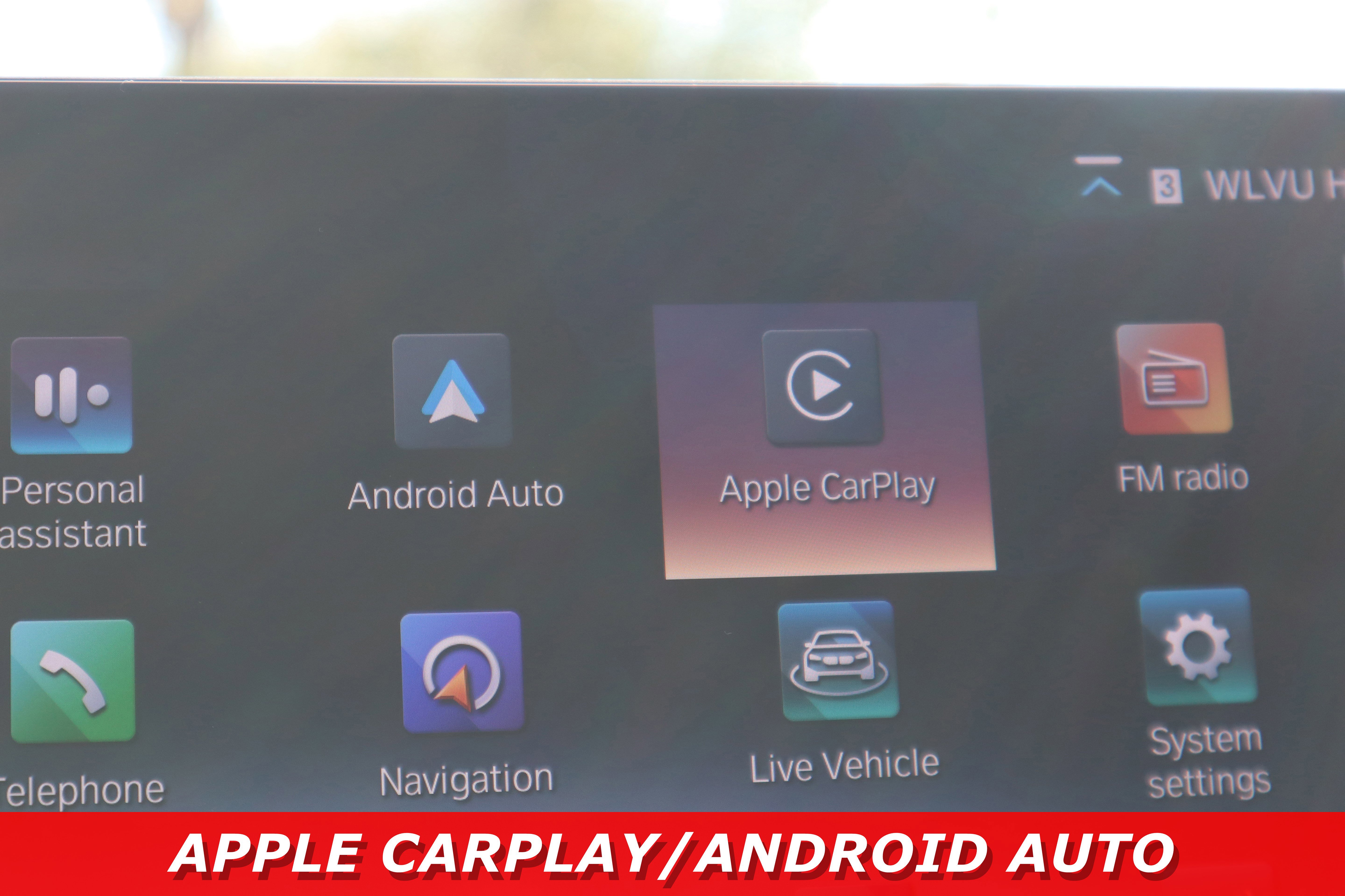 Used 2023 BMW 230i xDrive Coupe w/ Premium Package image 21