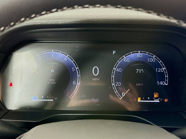 New 2025 Jeep Grand Cherokee Altitude image 12