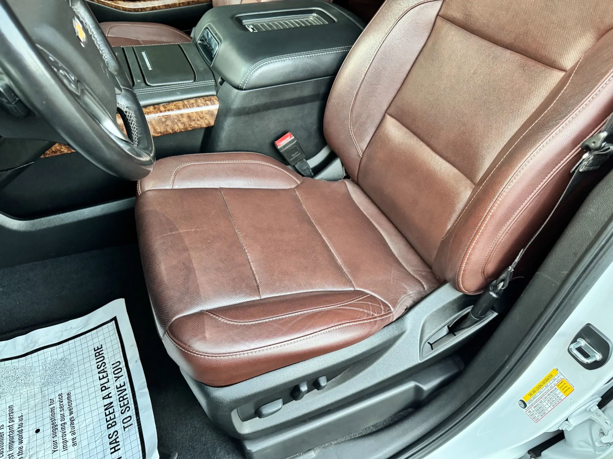 Used 2020 Chevrolet Suburban Premier w/ Premier Plus Edition image 17