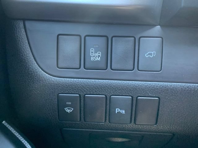Used 2016 Toyota Highlander Limited FWD image 24