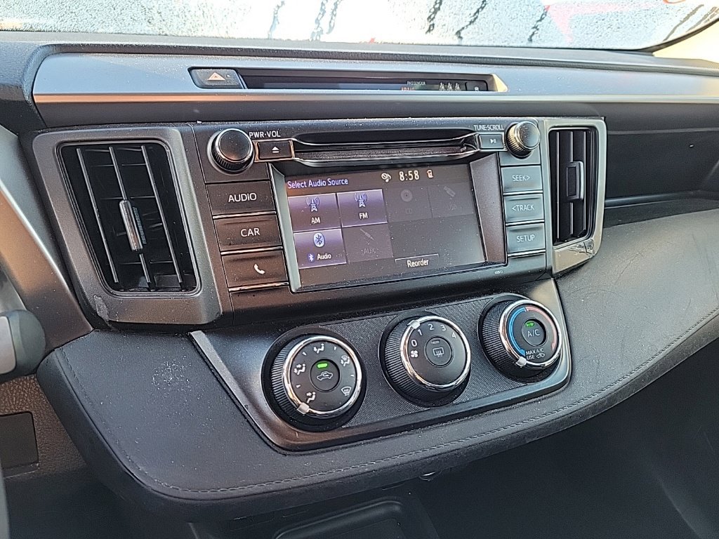 Used 2018 Toyota RAV4 LE w/ All Weather Liner Package AWD/4WD image 8