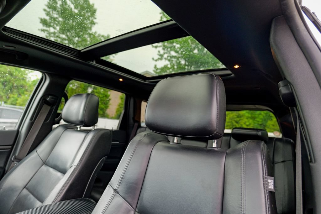 Used 2019 Jeep Grand Cherokee Limited w/ Luxury Group II AWD/4WD image 24