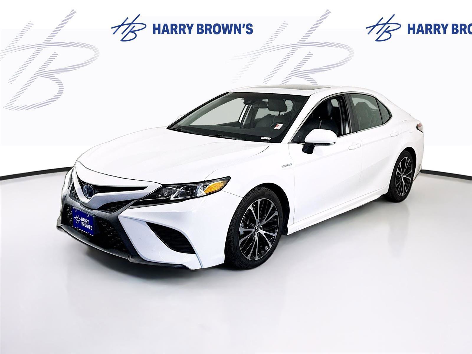 Used 2018 Toyota Camry SE w/ Audio Package FWD image 1