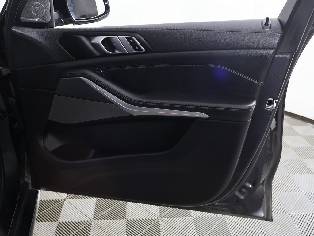 Used 2022 BMW X5 xDrive40i image 28