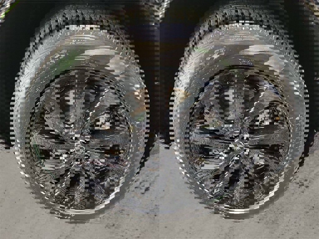 New 2024 Land Rover Discovery Sport Dynamic SE image 11