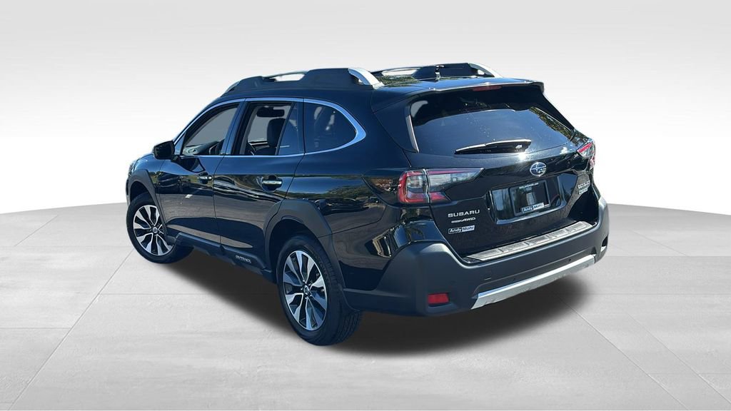 Used 2025 Subaru Outback Touring w/ Popular Package #2 image 5