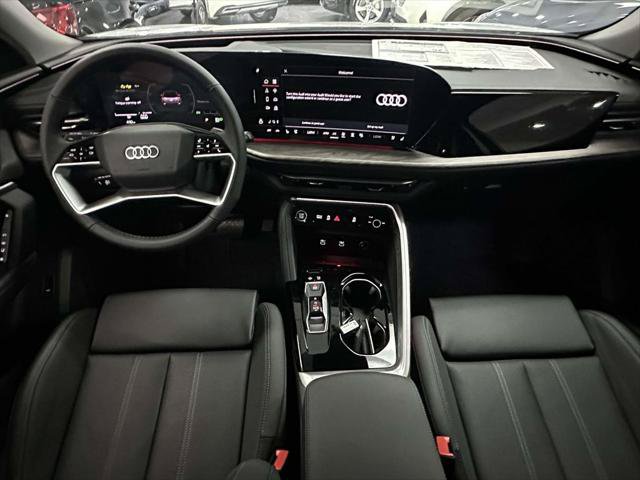 Used 2025 Audi Q5 Premium Plus w/ Premium Plus AWD/4WD image 16