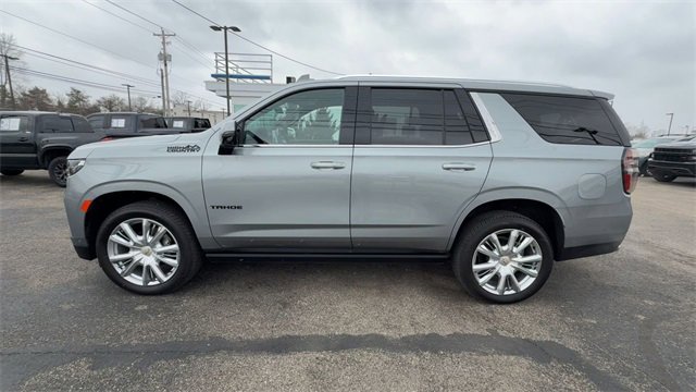 Used 2024 Chevrolet Tahoe High Country w/ Advanced Technology Package image 5