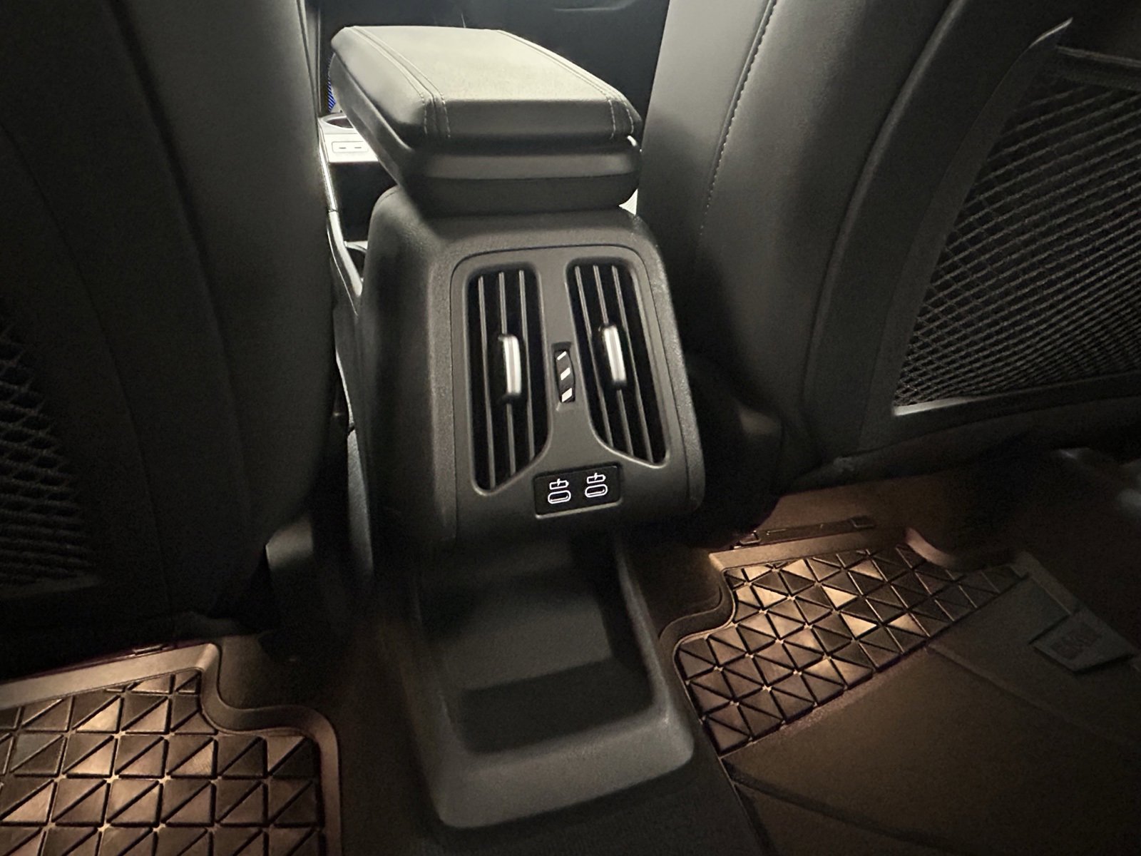 Used 2023 BMW X1 xDrive28i w/ Convenience Package image 34