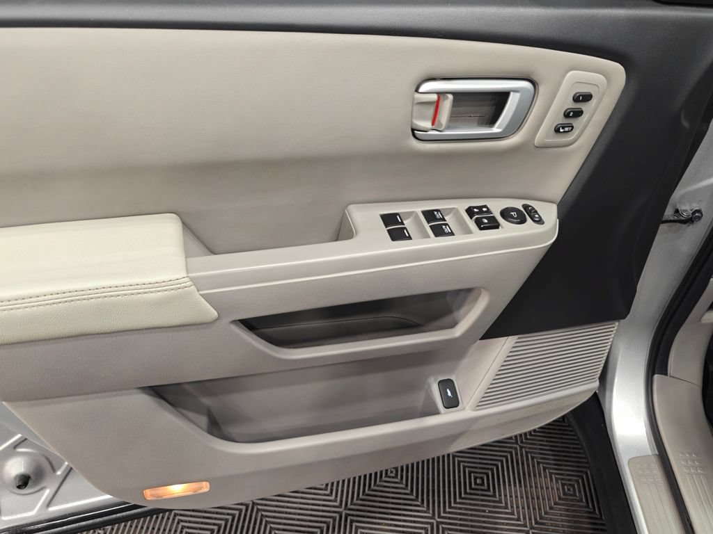 Used 2014 Honda Pilot Touring image 45