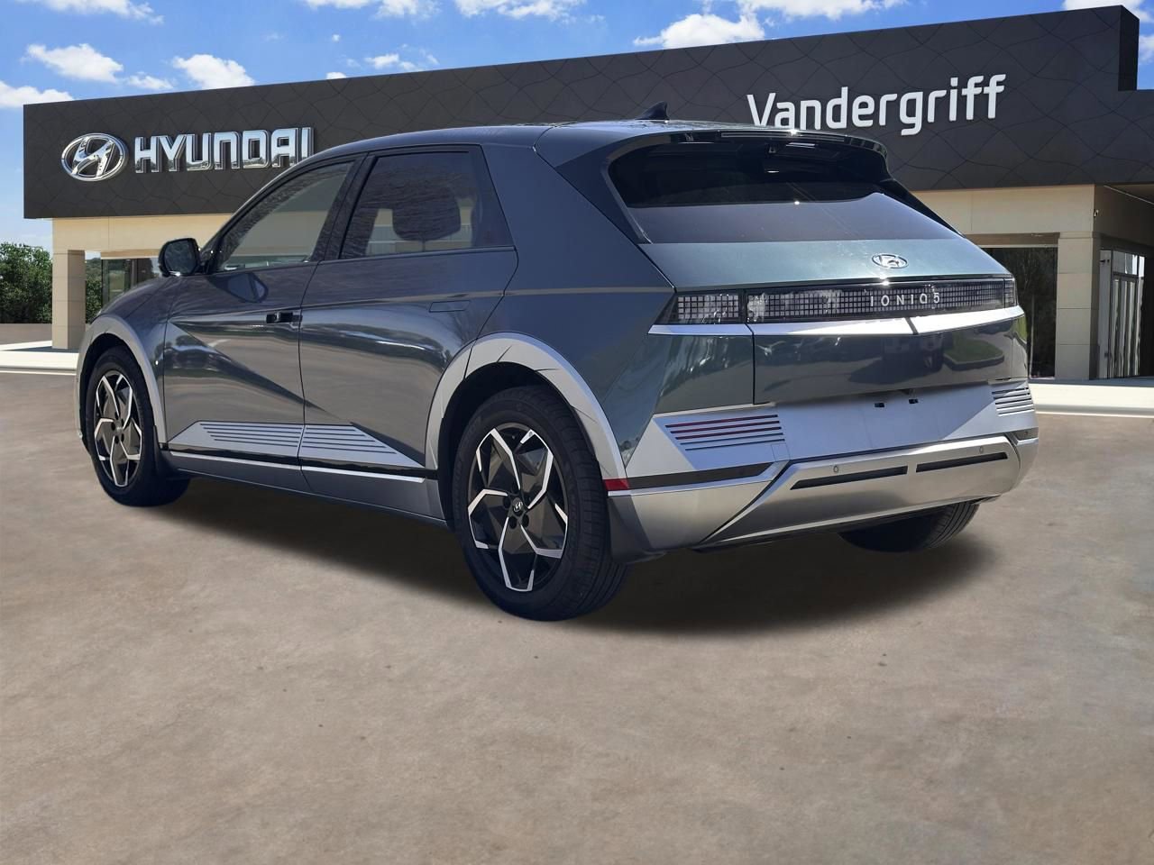 Used 2024 Hyundai Ioniq 5 Limited image 12