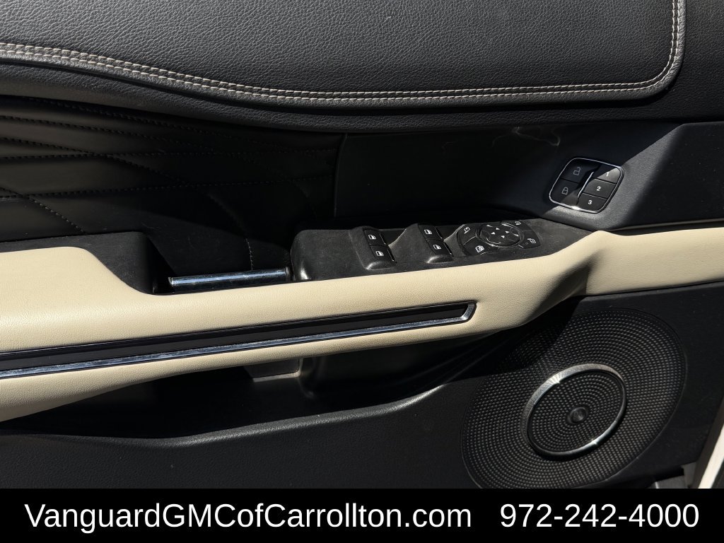 Used 2019 Ford Expedition Max Platinum AWD/4WD image 27