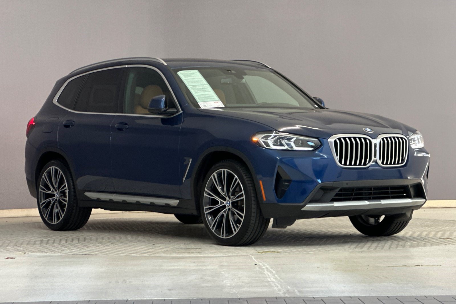 Certified 2024 BMW X3 sDrive30i w/ Premium Package RWD image 7