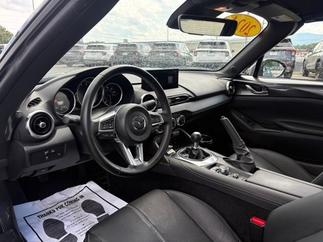Used 2024 MAZDA MX-5 Miata Grand Touring RWD image 3