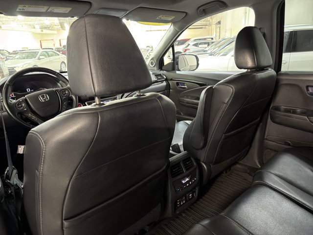 Used 2017 Honda Pilot Touring image 19