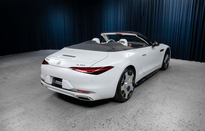 Certified 2026 Mercedes-Benz Maybach SL 680 image 10