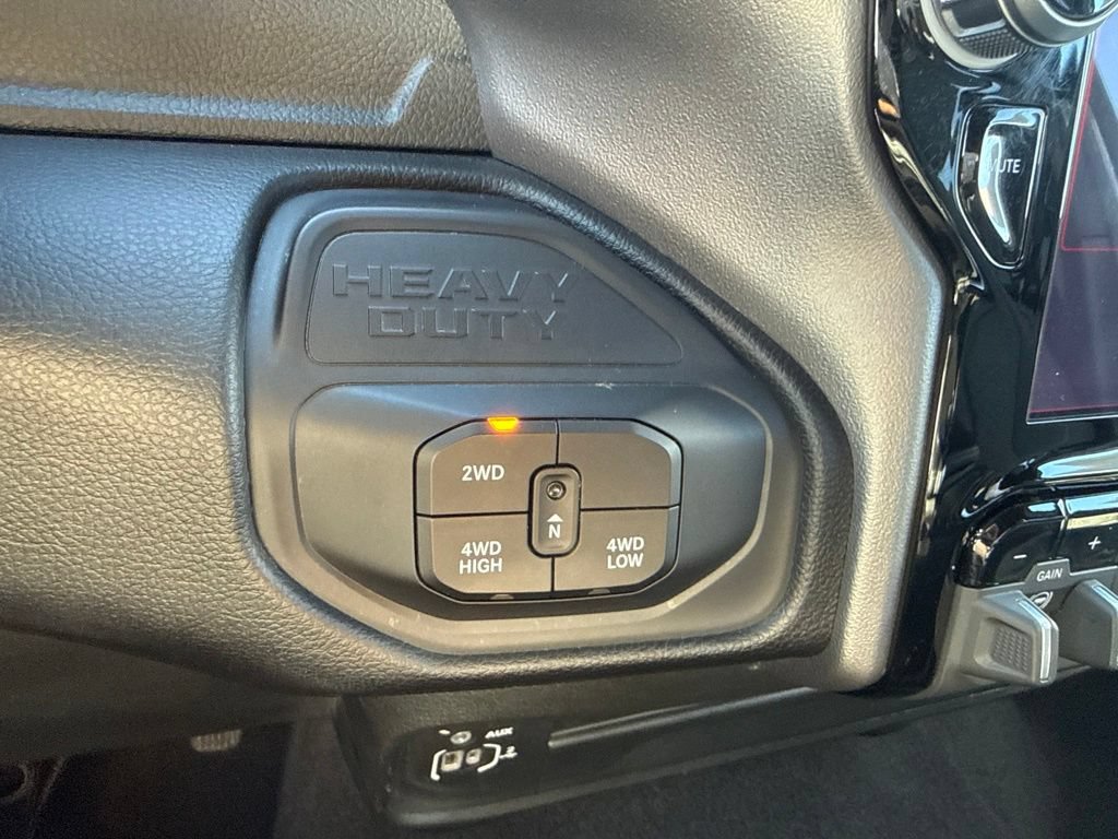 Certified 2025 RAM 2500 Big Horn AWD/4WD image 25