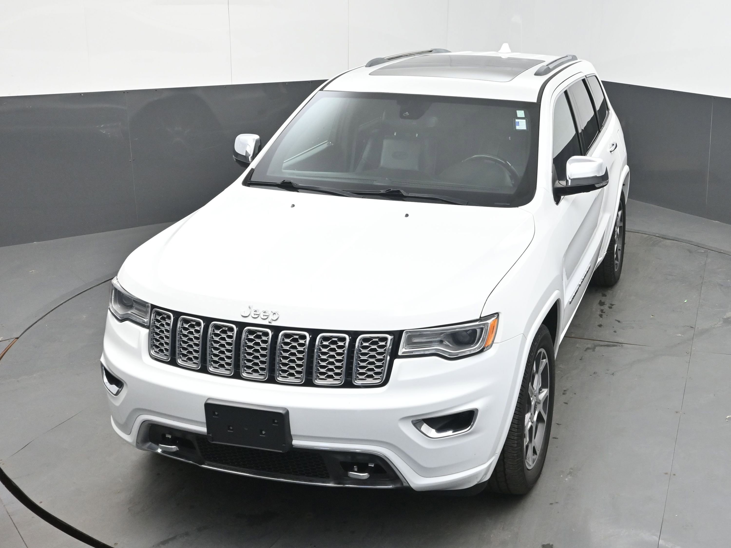 Used 2020 Jeep Grand Cherokee Overland image 27