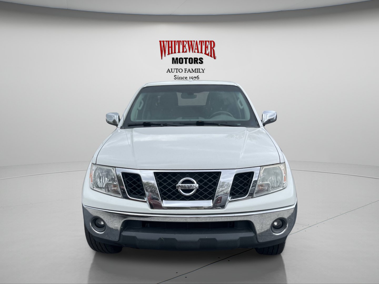 Used 2015 Nissan Frontier SL AWD/4WD image 8