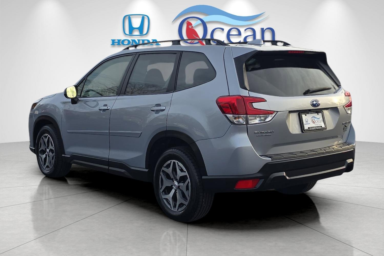 Used 2022 Subaru Forester Premium image 6