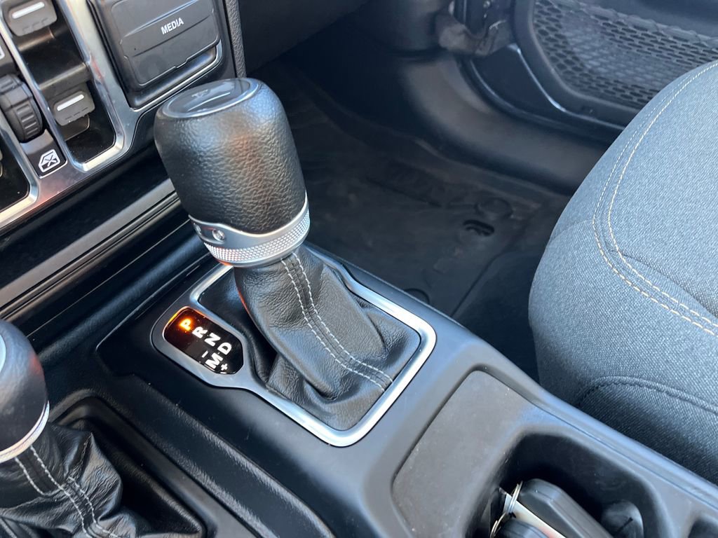 Used 2024 Jeep Wrangler Unlimited w/ Convenience Group image 26