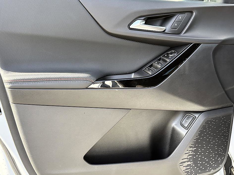 New 2026 Chevrolet Equinox RS image 13