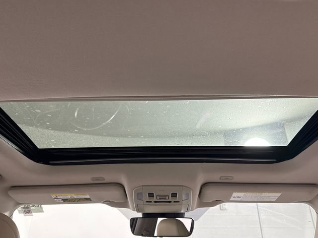 Used 2023 Toyota Highlander XLE AWD/4WD image 30
