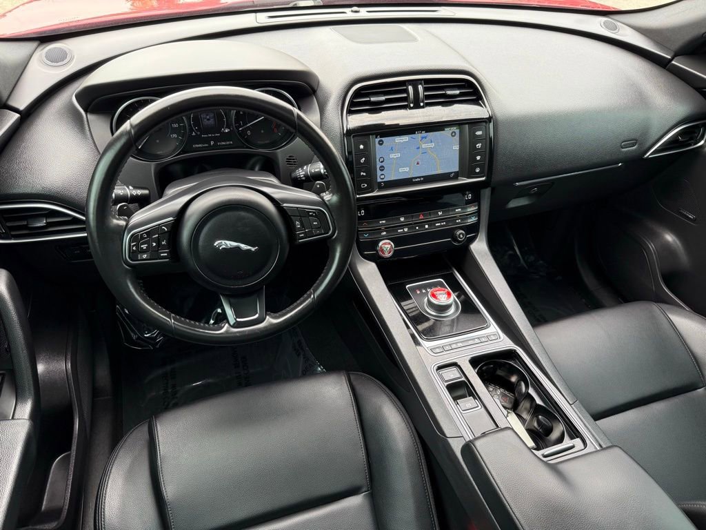 Used 2018 Jaguar F-PACE Premium AWD/4WD image 30