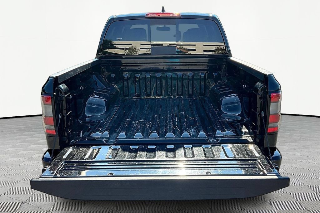 Used 2026 Nissan Frontier PRO-4X AWD/4WD image 9