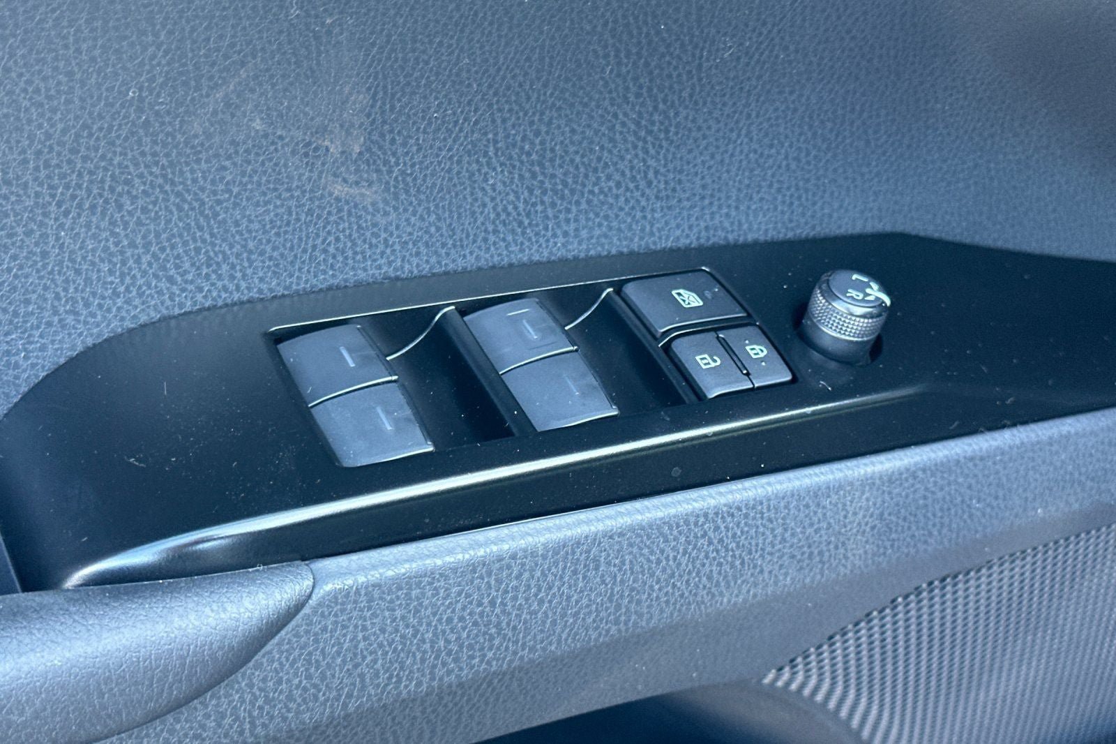 New 2026 Toyota Camry SE w/ Convenience Package AWD/4WD image 12