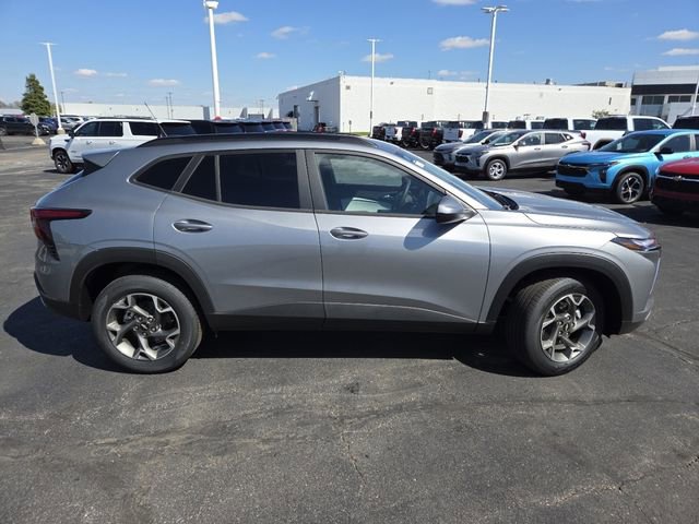 New 2026 Chevrolet Trax LT w/ Driver Confidence Package FWD image 22