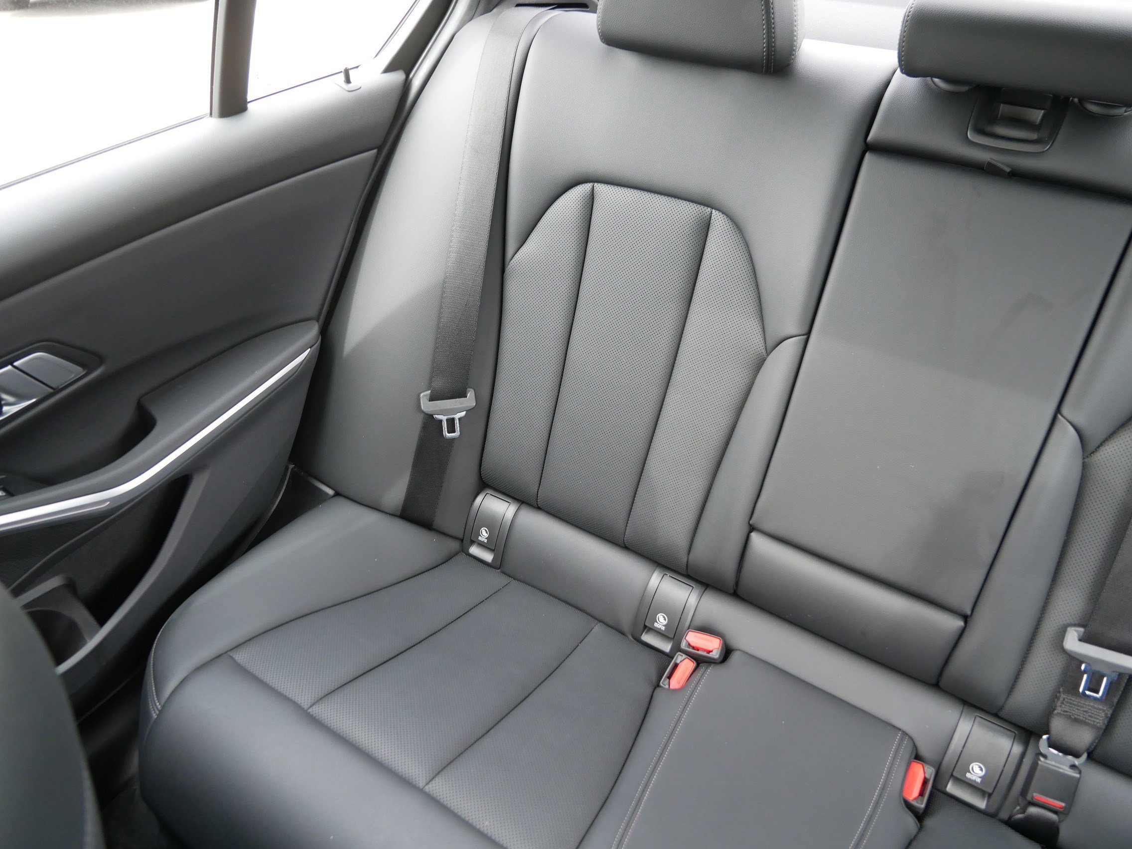 Used 2022 BMW 330i xDrive Sedan w/ Driving Assistance Package image 12