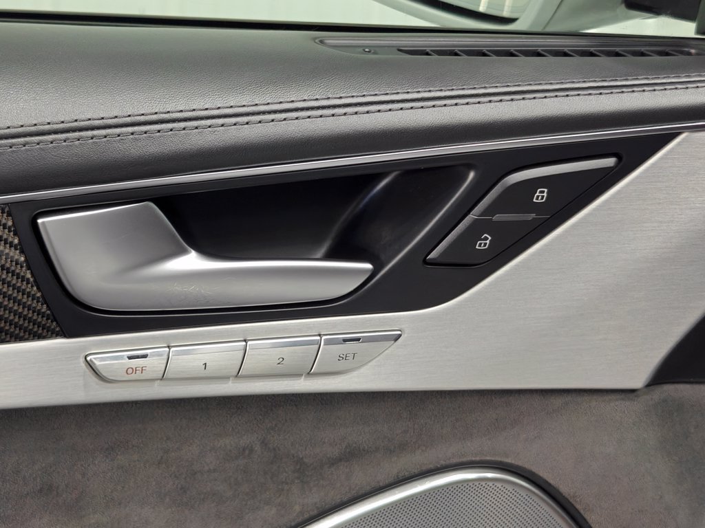 Used 2015 Audi S8 AWD/4WD image 61