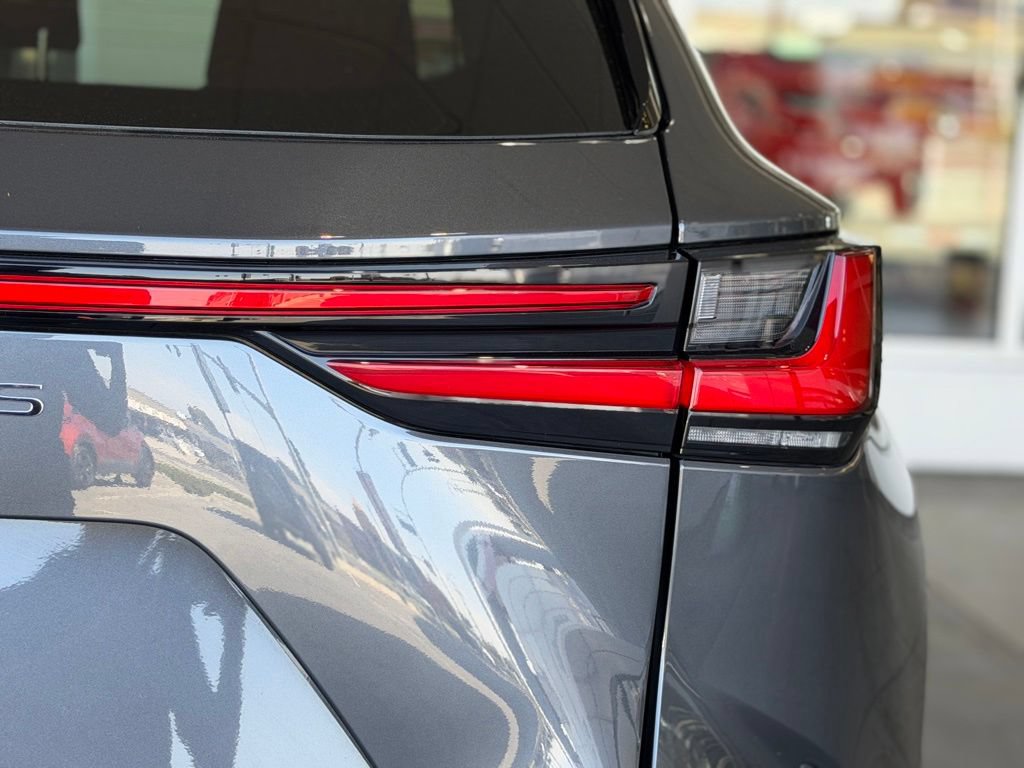 Used 2024 Lexus NX 350 F Sport w/ F Sport Cold Package AWD/4WD image 13