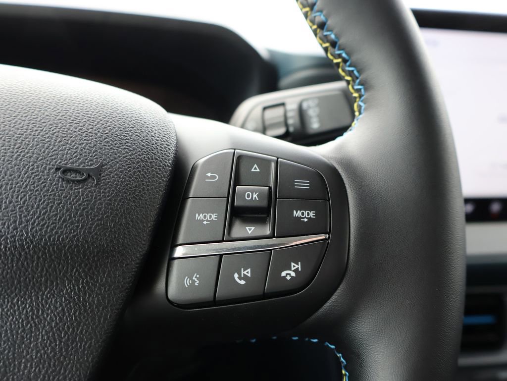 New 2026 Ford Maverick Lobo AWD/4WD image 28