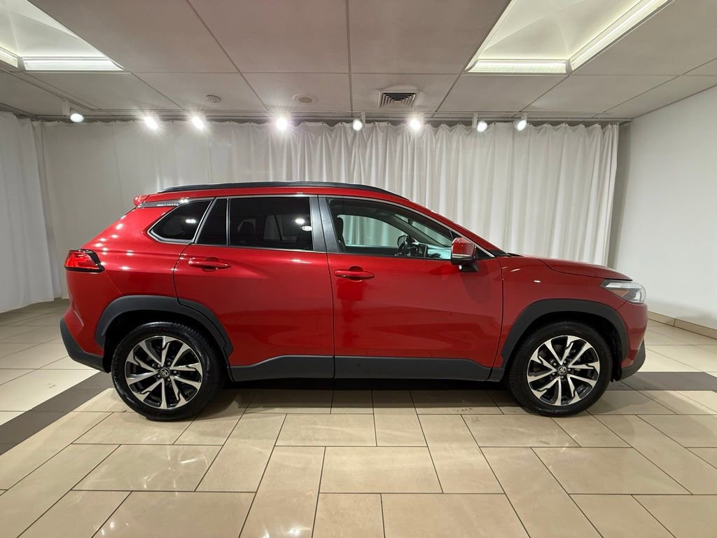 Certified 2023 Toyota Corolla Cross XLE image 6