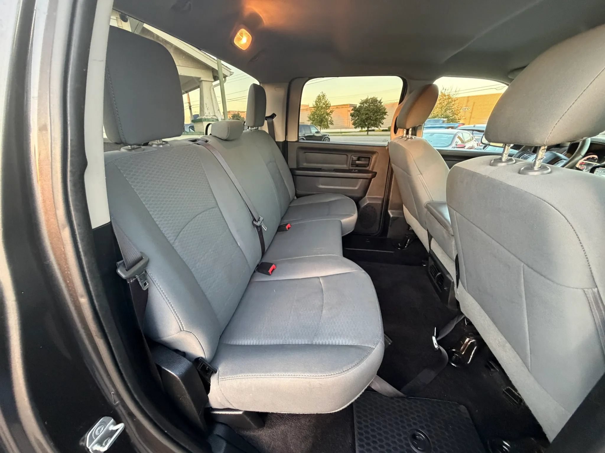 Used 2016 RAM 2500 Tradesman w/ Chrome Appearance Group AWD/4WD image 30