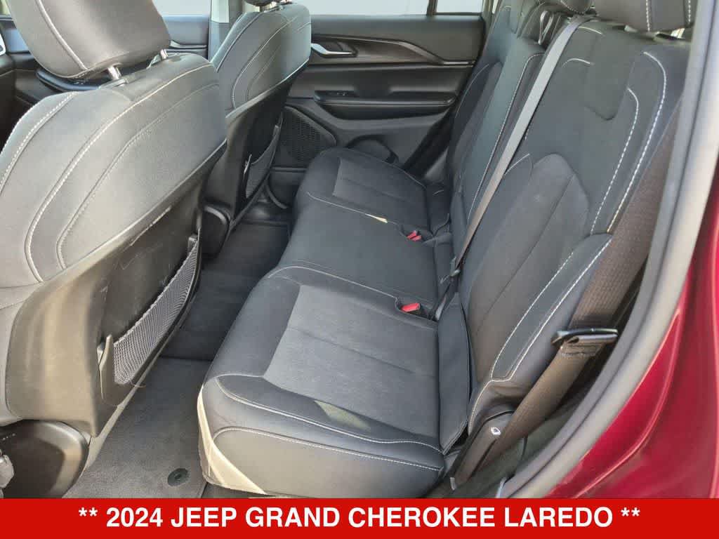 Used 2024 Jeep Grand Cherokee Laredo RWD image 18