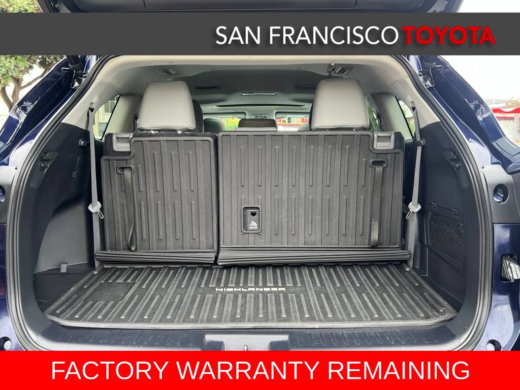 Used 2022 Toyota Highlander XLE AWD/4WD image 39