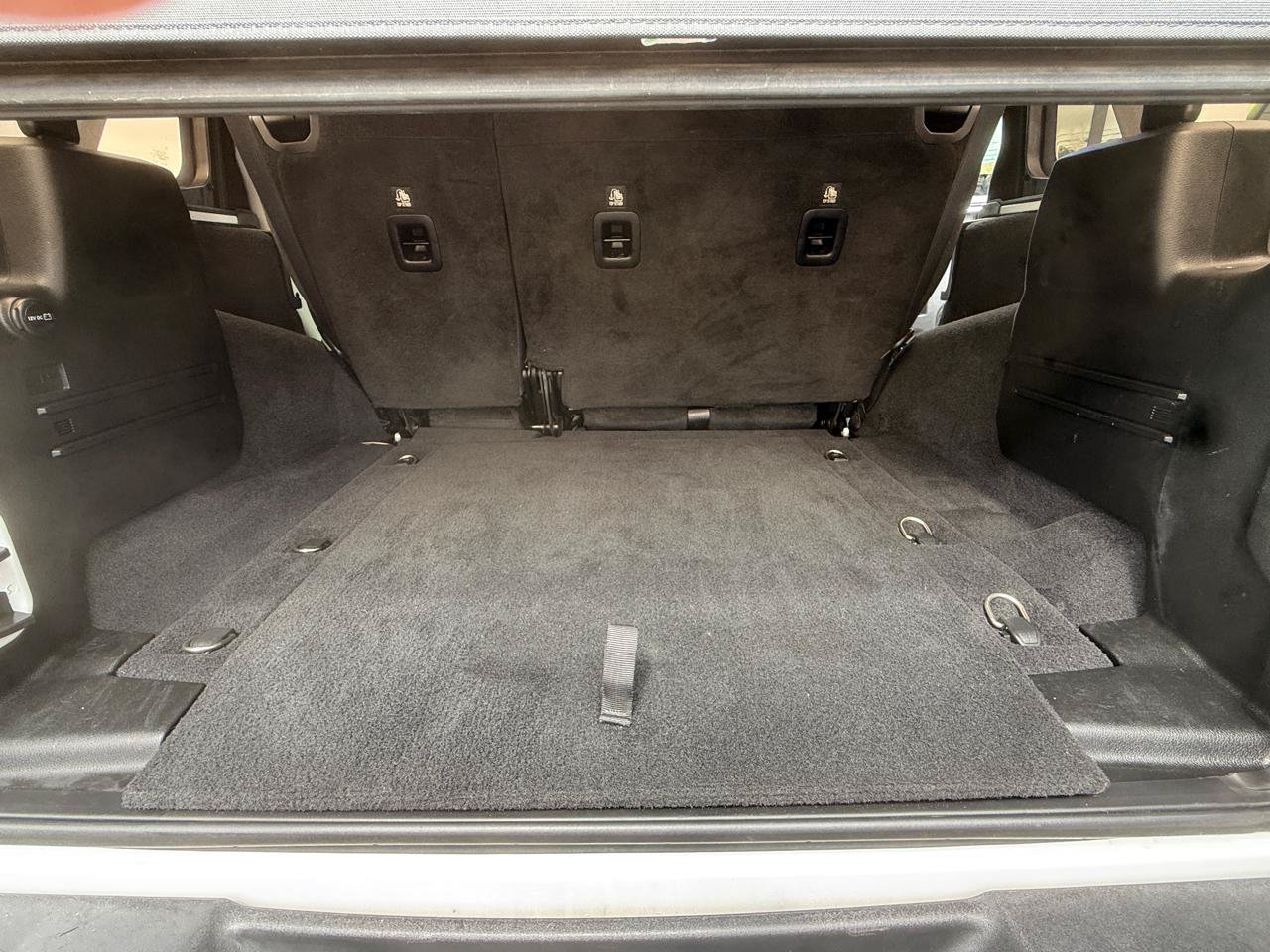 Used 2018 Jeep Wrangler Unlimited Sport S AWD/4WD image 19