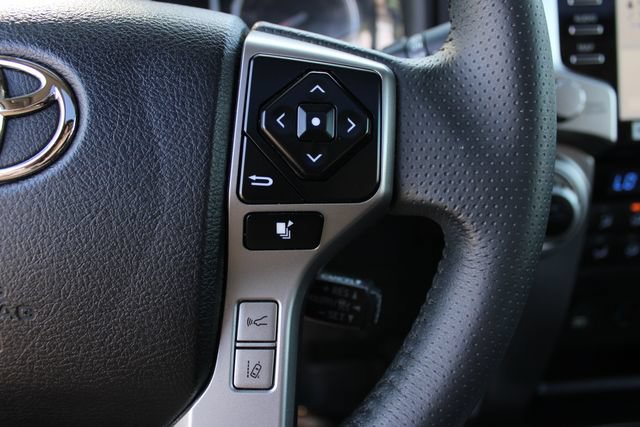 Used 2022 Toyota 4Runner Limited AWD/4WD image 11