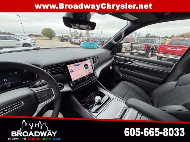 New 2026 Jeep Grand Wagoneer L Limited AWD/4WD image 19