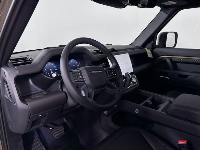 New 2026 Land Rover Defender 110 S AWD/4WD image 9
